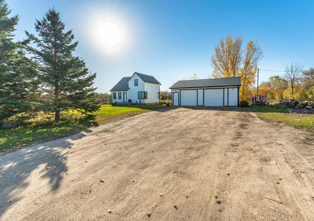 Photo 3 of Single family home for sale at 18232 250th Street, Fergus Falls, MN 56537 | MLS# 7162975 | Listing updated on 2026-10-26