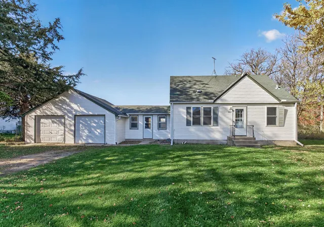 Photo 1 of Single family home for sale at 8695 Greenfield Rd, Loretto, MN 55357 | MLS# 7163045 | Listing updated on 2026-10-23