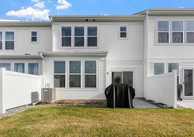 Photo 4 of Single family home for sale at 14317 103rd Place N, Maple Grove, MN 55369 | MLS# 7163055 | Listing updated on 2026-10-23