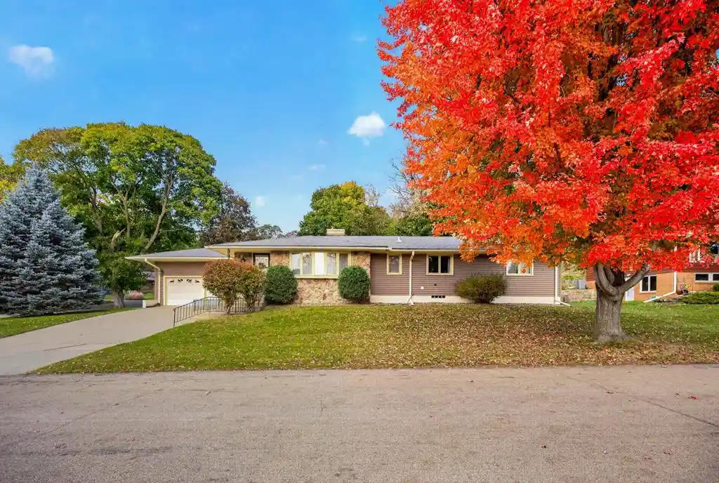 Single family home for sale at 1303 15th Street NE, Rochester, MN 55906 | MLS# 7163058