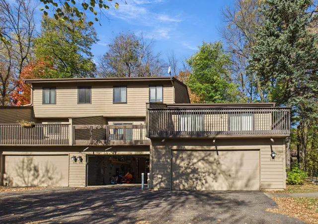 Photo 1 of Single family home for sale at 455 W Eagle Lake Dr, Maple Grove, MN 55369 | MLS# 7163060 | Listing updated on 2026-10-23