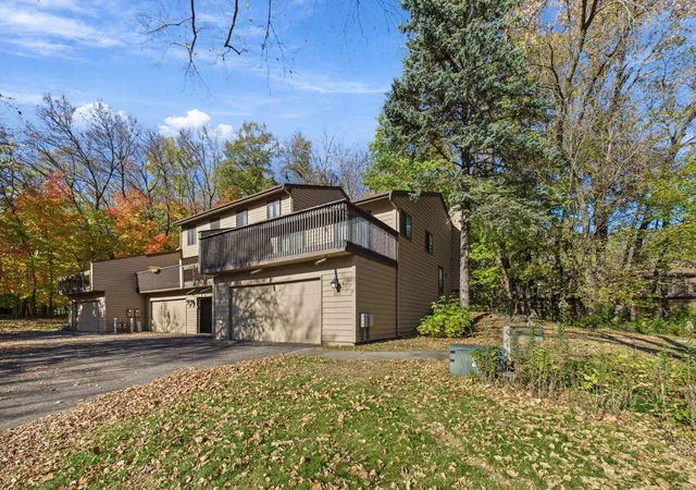 Photo 2 of Single family home for sale at 455 W Eagle Lake Dr, Maple Grove, MN 55369 | MLS# 7163060 | Listing updated on 2026-10-23