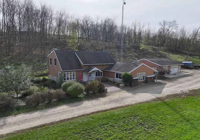 Photo 3 of Single family home for sale at 9263 88th Avenue NW, Pine Island, MN 55963 | MLS# 7163071 | Listing updated on 2026-10-23