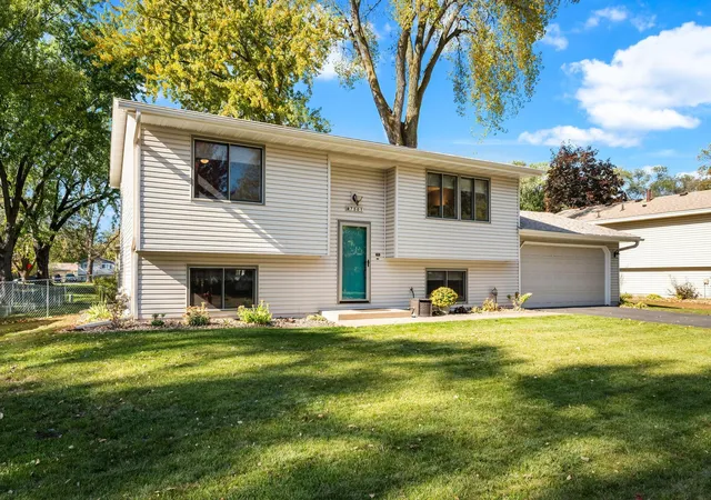 Photo 2 of Single family home for sale at 7501 James Ave N, Minneapolis, MN 55444 | MLS# 7163074 | Listing updated on 2026-10-22
