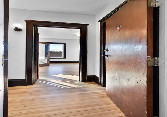Listing Photo 4 - Condo for sale in building located at 343 E 19Th St, Minneapolis, MN 55404 - Unit #6B