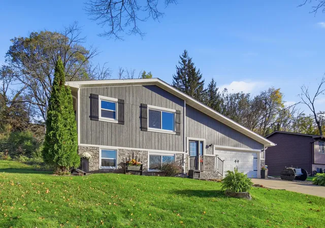 Single family home for sale at 841 Mosher Ave, Owatonna, MN 55060 | MLS# 7163140