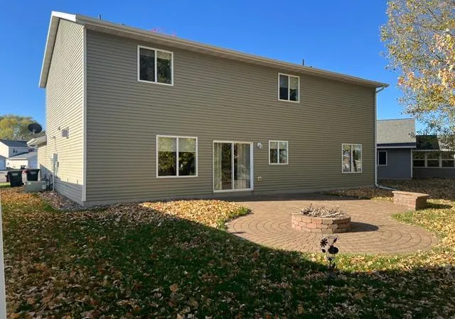 Photo 3 of Single family home for sale at 538 Meadowlark Ln, Eden Valley, MN 55329 | MLS# 7163150 | Listing updated on 2026-10-22