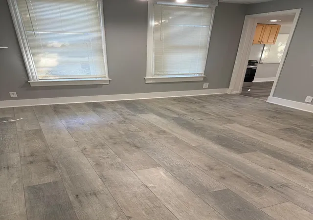 Photo 4 of Single family home for sale at 1010 Front Ave, Saint Paul, MN 55103 | MLS# 7163168 | Listing updated on 2026-10-23