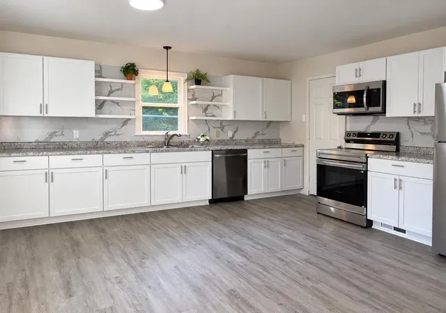 Photo 2 of Single family home for sale at 3001 Sheridan Ave N, Minneapolis, MN 55411 | MLS# 7163176 | Listing updated on 2026-10-23