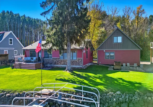 Photo 1 of Single family home for sale at 882 Walleye Ct, Amery, WI 54001 | MLS# 7163188 | Listing updated on 2026-10-26