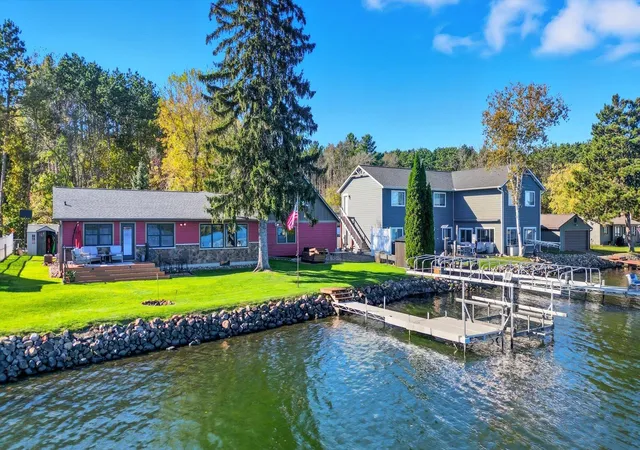 Photo 3 of Single family home for sale at 882 Walleye Ct, Amery, WI 54001 | MLS# 7163188 | Listing updated on 2026-10-26