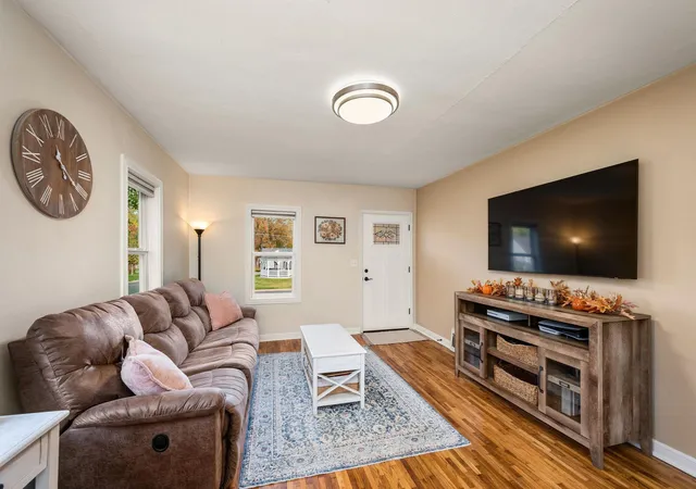 Photo 2 of Single family home for sale at 468 1st Avenue SW, Forest Lake, MN 55025 | MLS# 7163196 | Listing updated on 2026-10-28