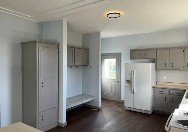 Photo 3 of Single family home for sale at 655 Douglas Dr, Eden Valley, MN 55329 | MLS# 7163205 | Listing updated on 2026-10-22