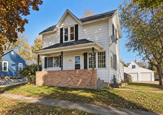 Single family home for sale at 423 Walnut Ave S, Owatonna, MN 55060 | MLS# 7163206