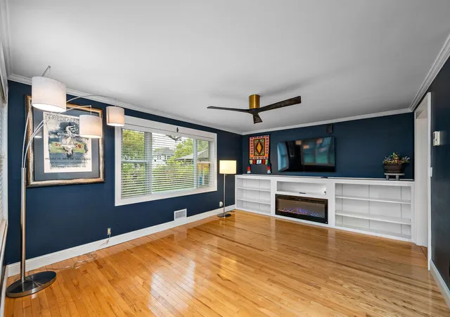 Photo 3 of Single family home for sale at 3310 Sheridan Ave N, Minneapolis, MN 55412 | MLS# 7163222 | Listing updated on 2026-10-28