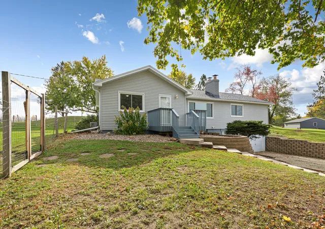 Photo 4 of Single family home for sale at 231 County Rd 12, Mantorville, MN 55955 | MLS# 7163230 | Listing updated on 2026-10-23
