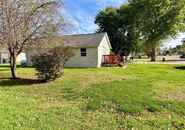 Photo 2 of Single family home for sale at 214 North St E, Vesta, MN 56292 | MLS# 7163243 | Listing updated on 2026-10-29