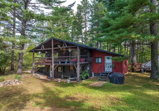 Photo 1 of Single family home for sale at 4965 Waisanen Rd, Embarrass, MN 55732 | MLS# 7163250 | Listing updated on 2026-10-22