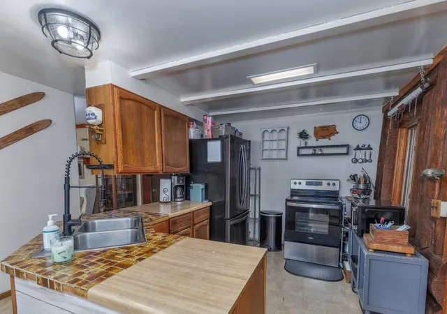 Photo 3 of Single family home for sale at 4965 Waisanen Rd, Embarrass, MN 55732 | MLS# 7163250 | Listing updated on 2026-10-22