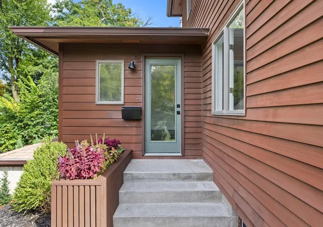Photo 3 of Single family home for sale at 2334 Doswell Ave, Saint Paul, MN 55108 | MLS# 7163267 | Listing updated on 2026-10-23