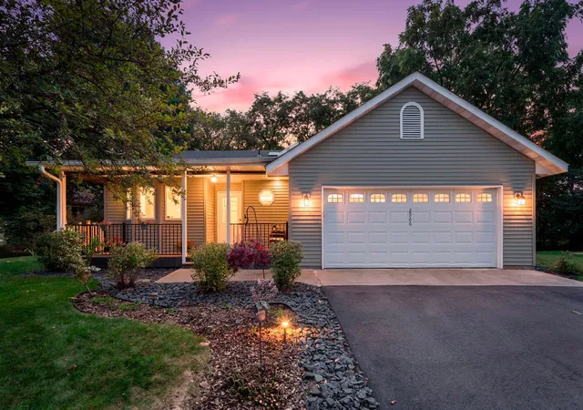 Single family home for sale at 2966 Thunder Bay Rd, Saint Paul, MN 55117 | MLS# 7163277