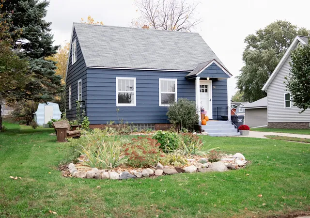 Photo 3 of Single family home for sale at 38 N Central Ave, Kensington, MN 56343 | MLS# 7163334 | Listing updated on 2026-10-22