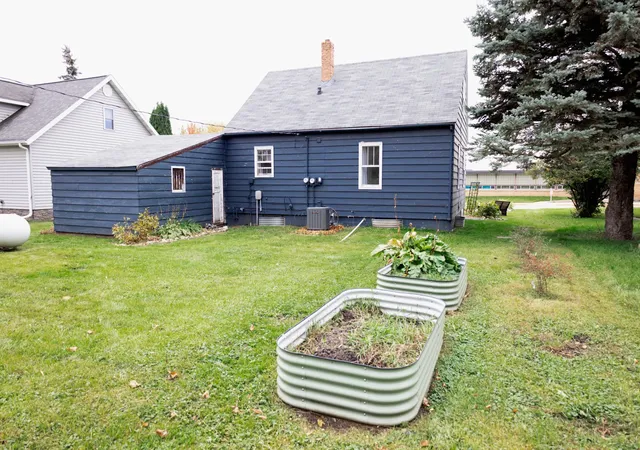 Photo 4 of Single family home for sale at 38 N Central Ave, Kensington, MN 56343 | MLS# 7163334 | Listing updated on 2026-10-22
