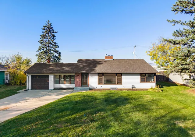 Single family home for sale at 1501 Preston Ln, Hopkins, MN 55343 | MLS# 7163341