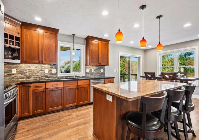 Photo 4 of Single family home for sale at 3635 Edgerton St, Saint Paul, MN 55127 | MLS# 7163352 | Listing updated on 2026-10-24