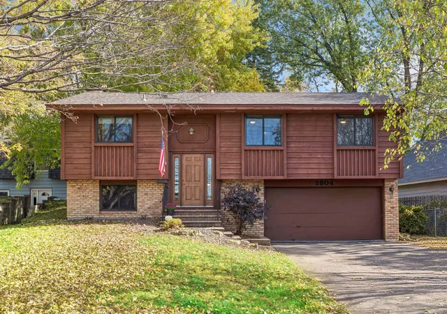 Photo 3 of Single family home for sale at 2904 Louisiana Ave N, Minneapolis, MN 55427 | MLS# 7163403 | Listing updated on 2026-10-22
