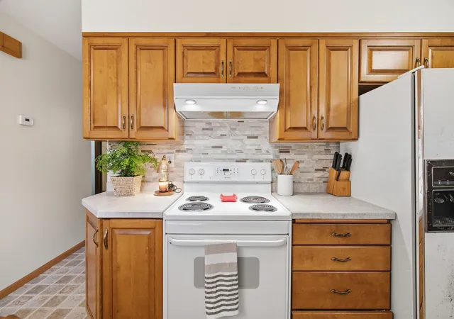 Photo 2 of Single family home for sale at 80 10th Street SE, Wells, MN 56097 | MLS# 7163433 | Listing updated on 2026-10-28