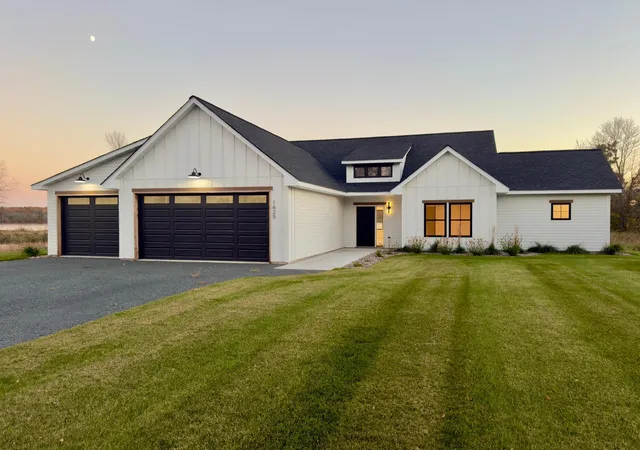 Photo 1 of Single family home for sale at 1625 Lake Ave, Luck, WI 54853 | MLS# 7163464 | Listing updated on 2026-10-22
