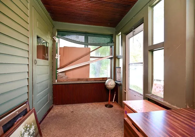 Photo 2 of Single family home for sale at 613 E 2nd Street, Winona, MN 55987 | MLS# 7163474 | Listing updated on 2026-10-22