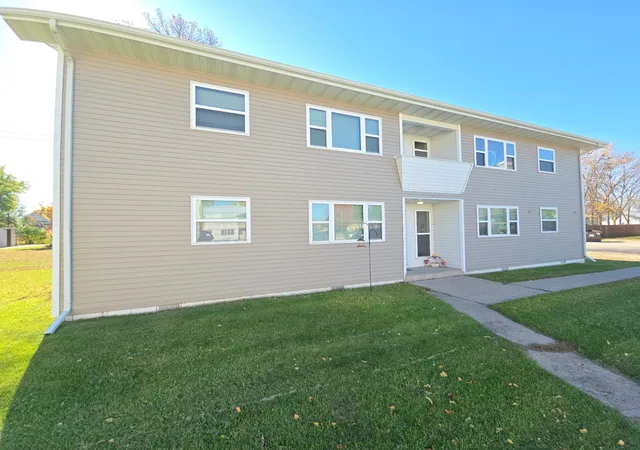 Photo 1 of Multi family home for sale at 711 Washington Ave, Larimore, ND 58251 | MLS# 7163491 | Listing updated on 2026-10-23
