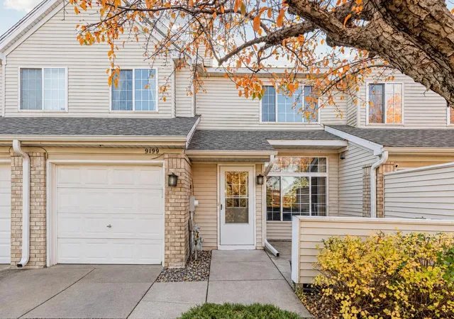 Photo 1 of Single family home for sale at 9199 Troon Ct, Saint Paul, MN 55125 | MLS# 7163537 | Listing updated on 2026-10-30
