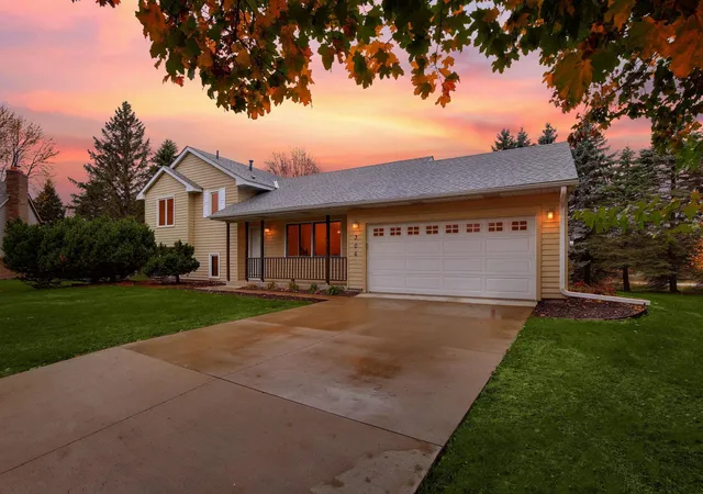 Photo 2 of Single family home for sale at 306 71st Street N, Saint Paul, MN 55115 | MLS# 7163547 | Listing updated on 2026-10-28