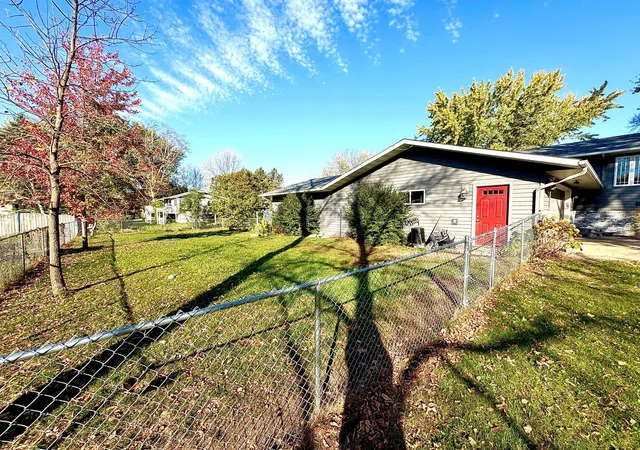 Photo 2 of Single family home for sale at 1769 Poppy Rd, Saint Cloud, MN 56303 | MLS# 7163562 | Listing updated on 2026-10-22