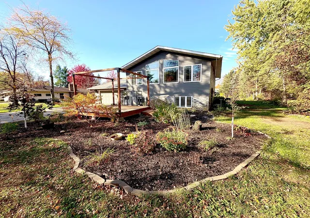 Photo 4 of Single family home for sale at 1769 Poppy Rd, Saint Cloud, MN 56303 | MLS# 7163562 | Listing updated on 2026-10-22