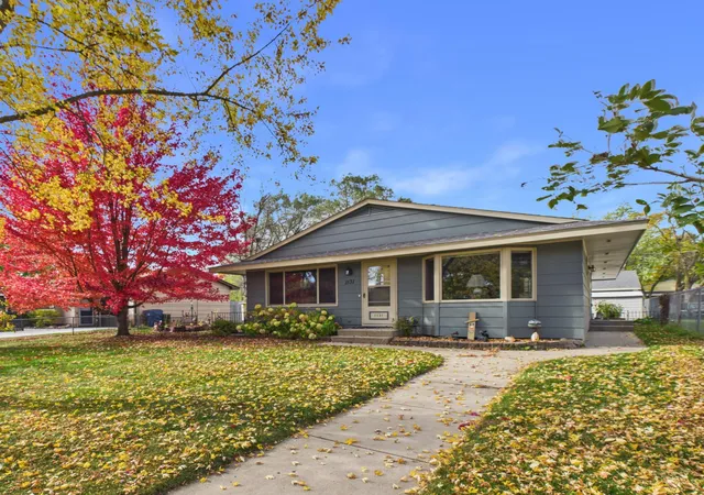 Photo 1 of Single family home for sale at 1131 34th Avenue N, Saint Cloud, MN 56303 | MLS# 7163564 | Listing updated on 2026-10-29