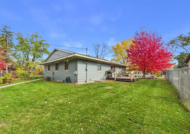 Photo 2 of Single family home for sale at 1131 34th Avenue N, Saint Cloud, MN 56303 | MLS# 7163564 | Listing updated on 2026-10-29