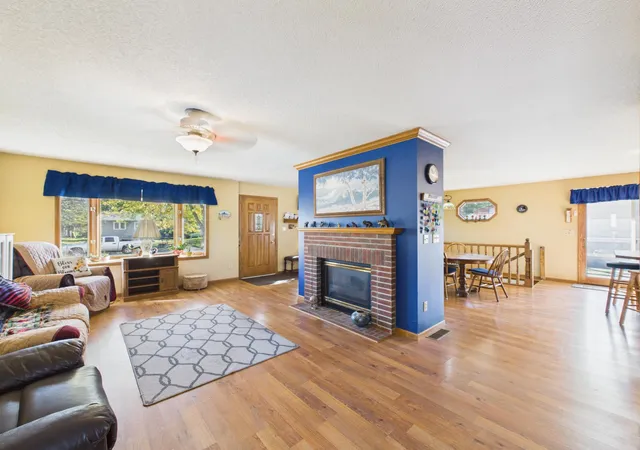 Photo 3 of Single family home for sale at 1131 34th Avenue N, Saint Cloud, MN 56303 | MLS# 7163564 | Listing updated on 2026-10-29