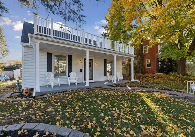 Photo 4 of Single family home for sale at 1236 Osceola Ave, Saint Paul, MN 55105 | MLS# 7163578 | Listing updated on 2026-10-30