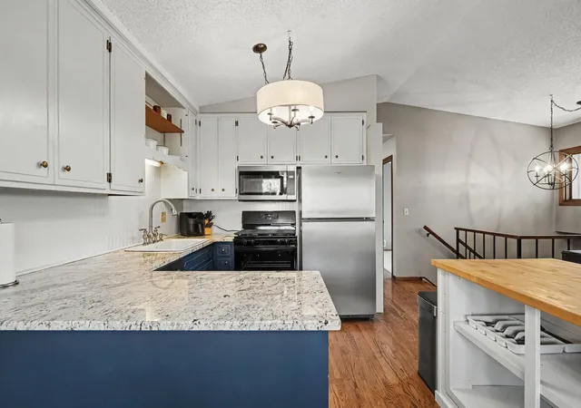 Single family home for sale at 2630 Aspen Ct, Saint Paul, MN 55110 | MLS# 7163581