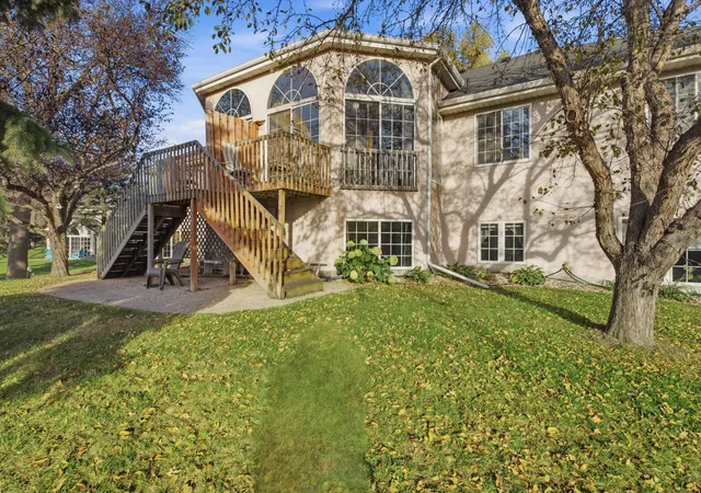 Photo 3 of Single family home for sale at 2215 10th Avenue SE, Willmar, MN 56201 | MLS# 7163590 | Listing updated on 2026-10-22
