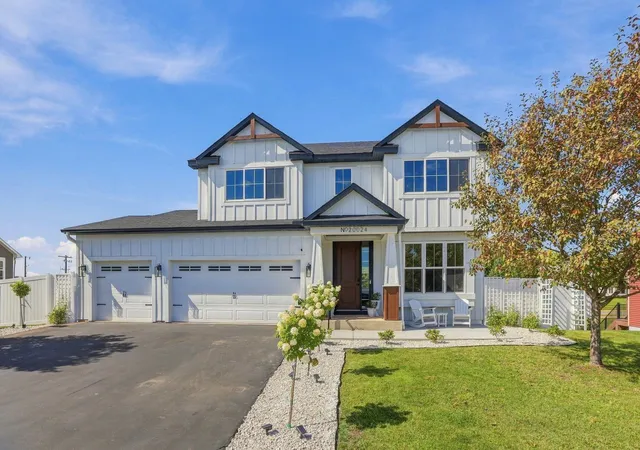 Photo 1 of Single family home for sale at 20024 Fern Glen Ln N, Forest Lake, MN 55025 | MLS# 7163610 | Listing updated on 2026-10-29