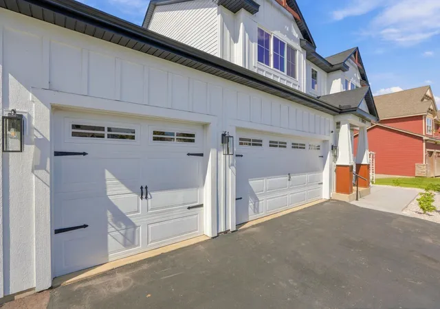 Photo 3 of Single family home for sale at 20024 Fern Glen Ln N, Forest Lake, MN 55025 | MLS# 7163610 | Listing updated on 2026-10-29