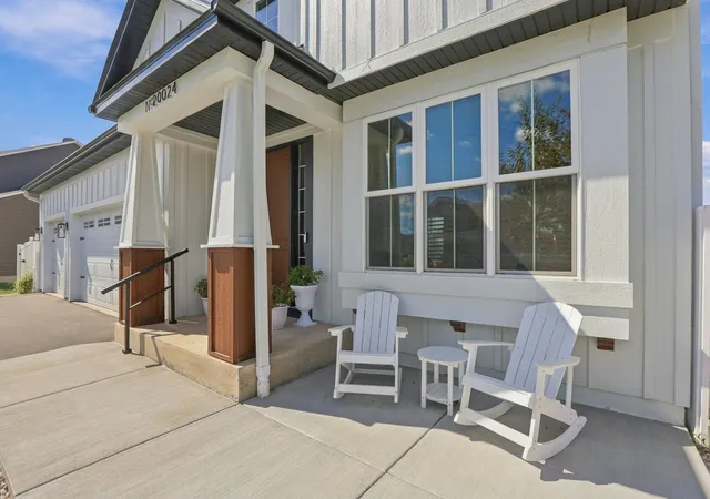 Photo 4 of Single family home for sale at 20024 Fern Glen Ln N, Forest Lake, MN 55025 | MLS# 7163610 | Listing updated on 2026-10-29