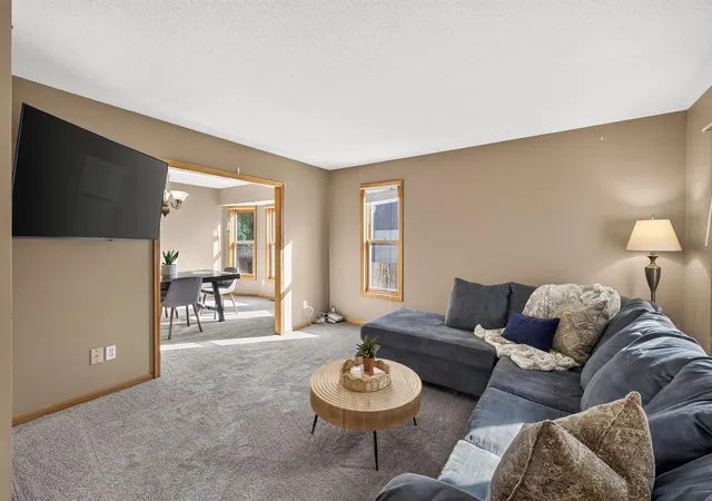 Photo 4 of Single family home for sale at 3014 Sheridan Ave N, Minneapolis, MN 55411 | MLS# 7163617 | Listing updated on 2026-10-27