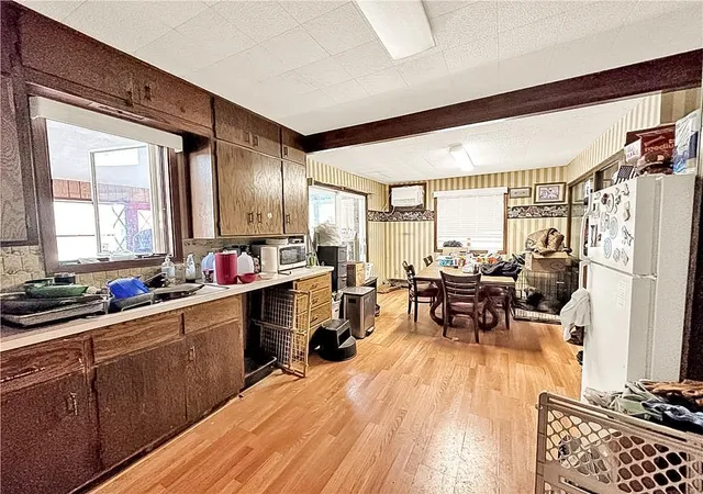 Photo 3 of Single family home for sale at 509 E 4th Street, Albert Lea, MN 56007 | MLS# 7163621 | Listing updated on 2026-10-23