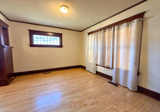 Photo 4 of Single family home for sale at 304 W Main Ave, Frazee, MN 56544 | MLS# 7163625 | Listing updated on 2026-10-23